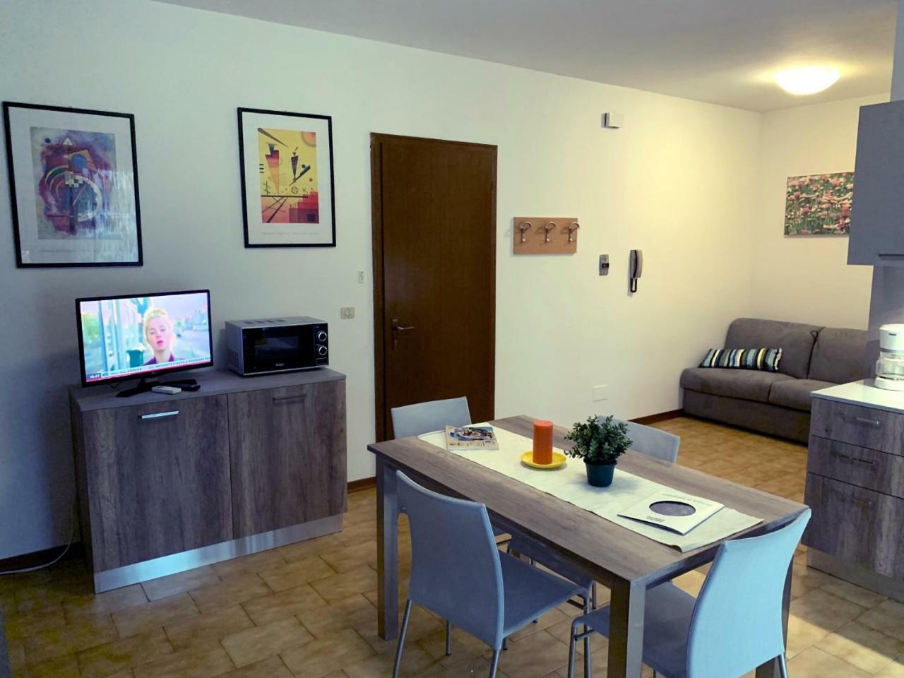 Appartamenti Dei Fiori Lignano Sabbiadoro Ngoại thất bức ảnh