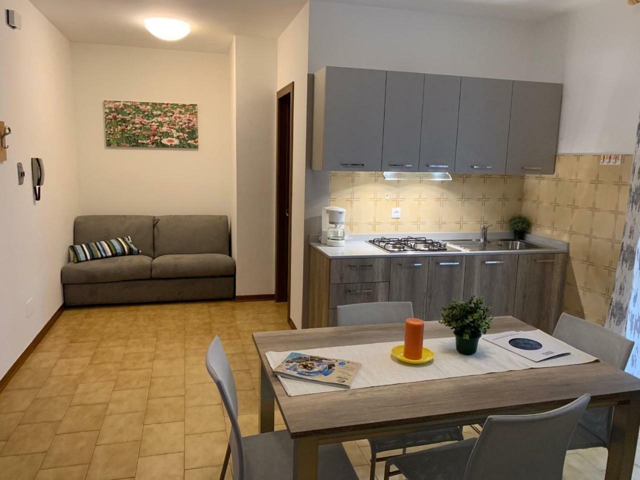 Appartamenti Dei Fiori Lignano Sabbiadoro Ngoại thất bức ảnh